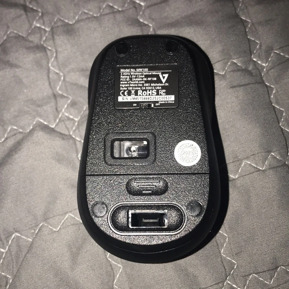 Black wireless mouse